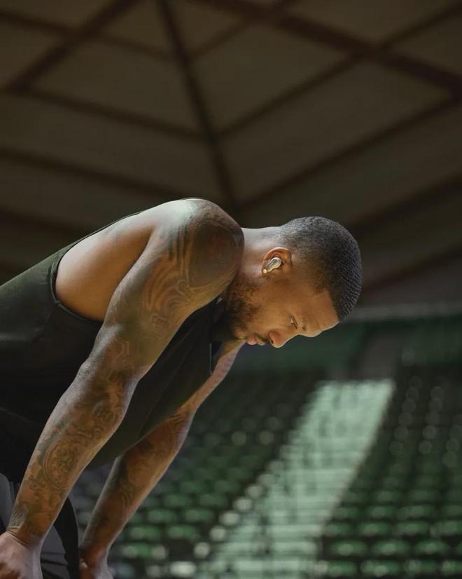 0+10+5!火力全开却换来7年最差战绩澳门新葡京入口5战4次三双连续3年场均3(图1) 0+10+5!火力全开却换来7年最差战绩澳门新葡京入口5战4次三双连续3年场均3(图1)