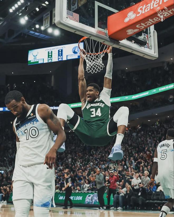 0+10+5!火力全开却换来7年最差战绩澳门新葡京入口5战4次三双连续3年场均3(图6) 0+10+5!火力全开却换来7年最差战绩澳门新葡京入口5战4次三双连续3年场均3(图6)